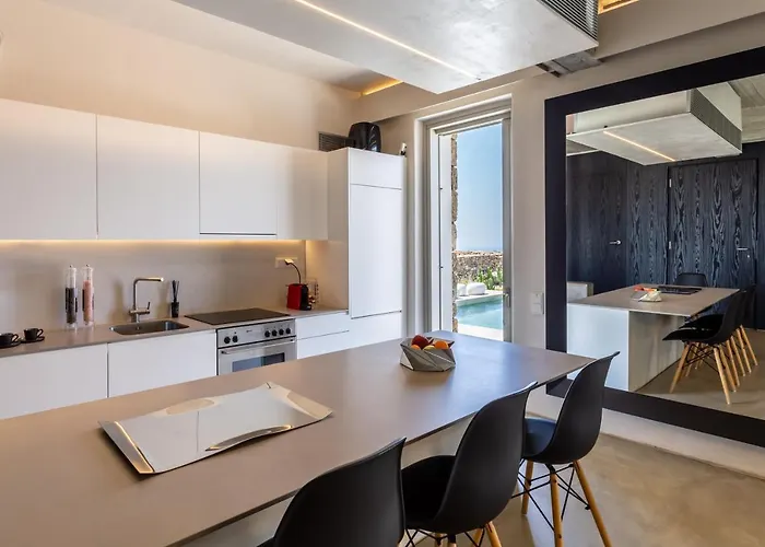 Serenity Sky Luxury - Sunset - Private Pool ヴィラ アノ・メラ